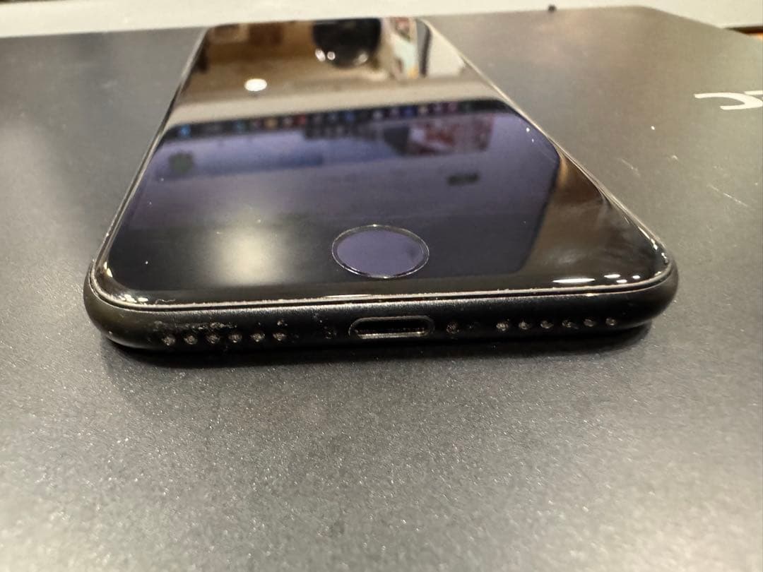iPhone SE（第2世代）64GB SIMフリー