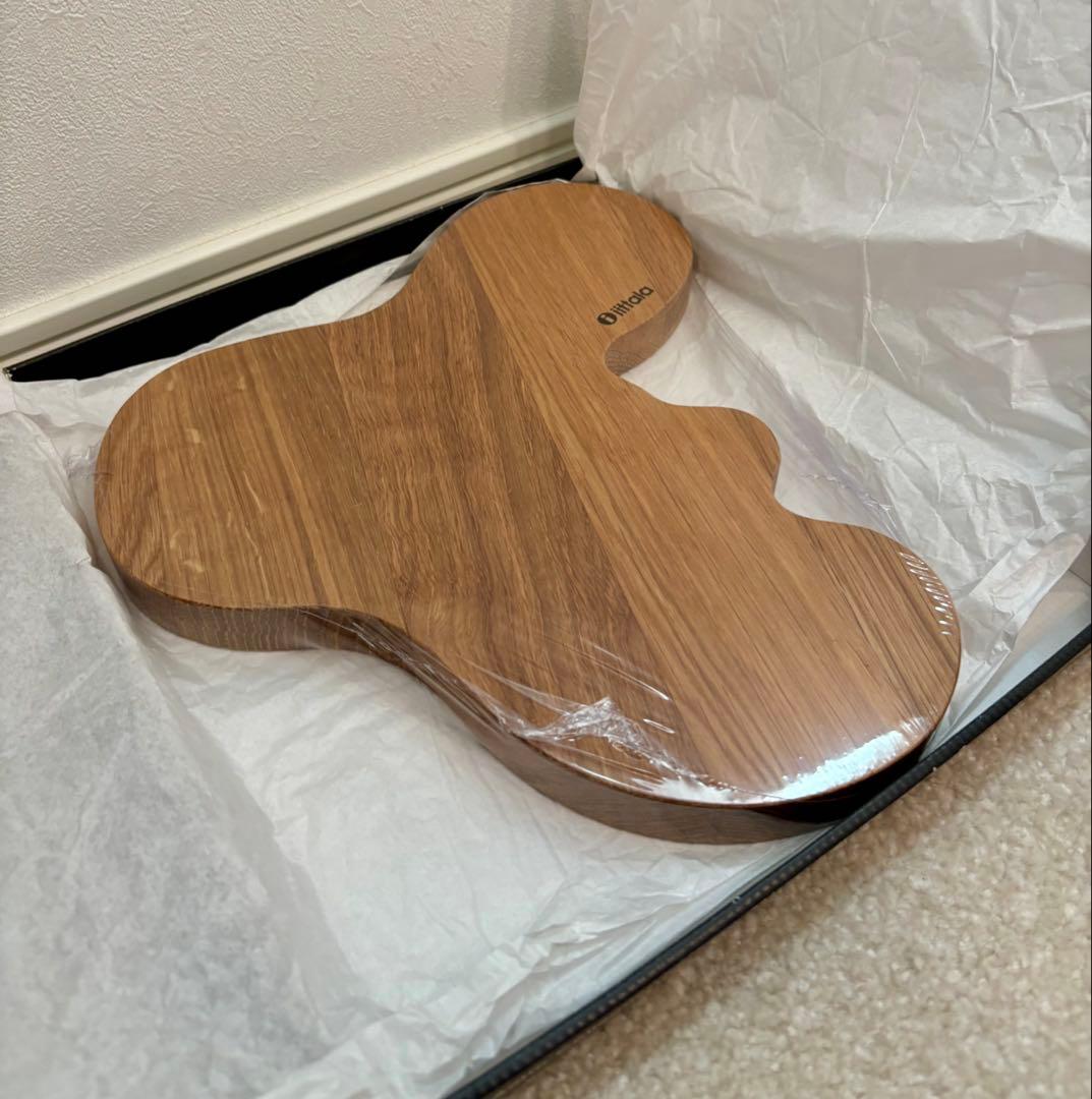 イッタラ サービングプラターＳ　新品未開封