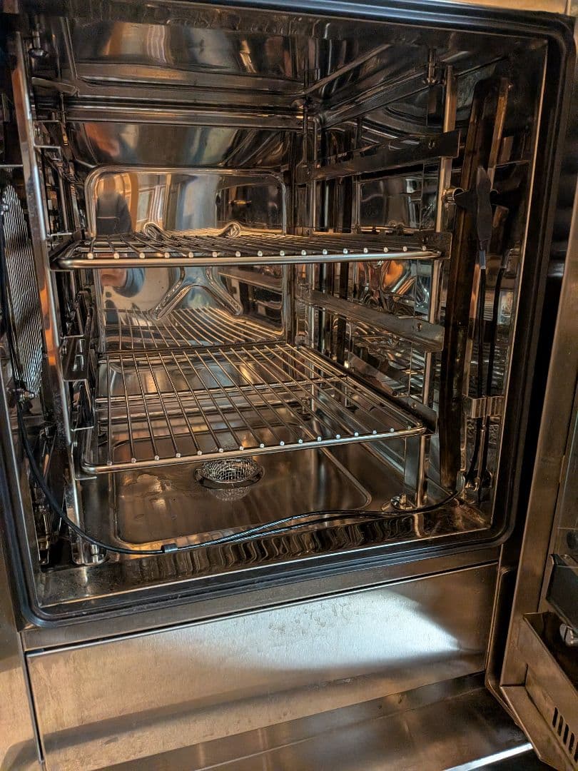 スチームコンベクションオーブン