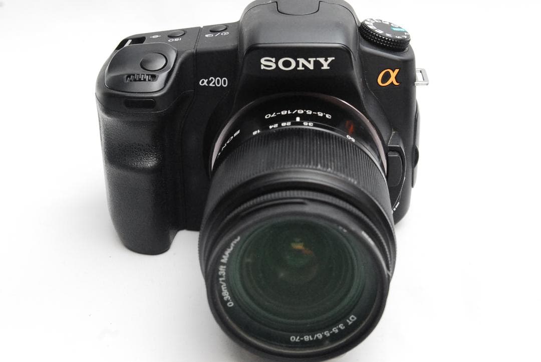 SONY α200/DT 3.5-5.6/18-70mm (良品）