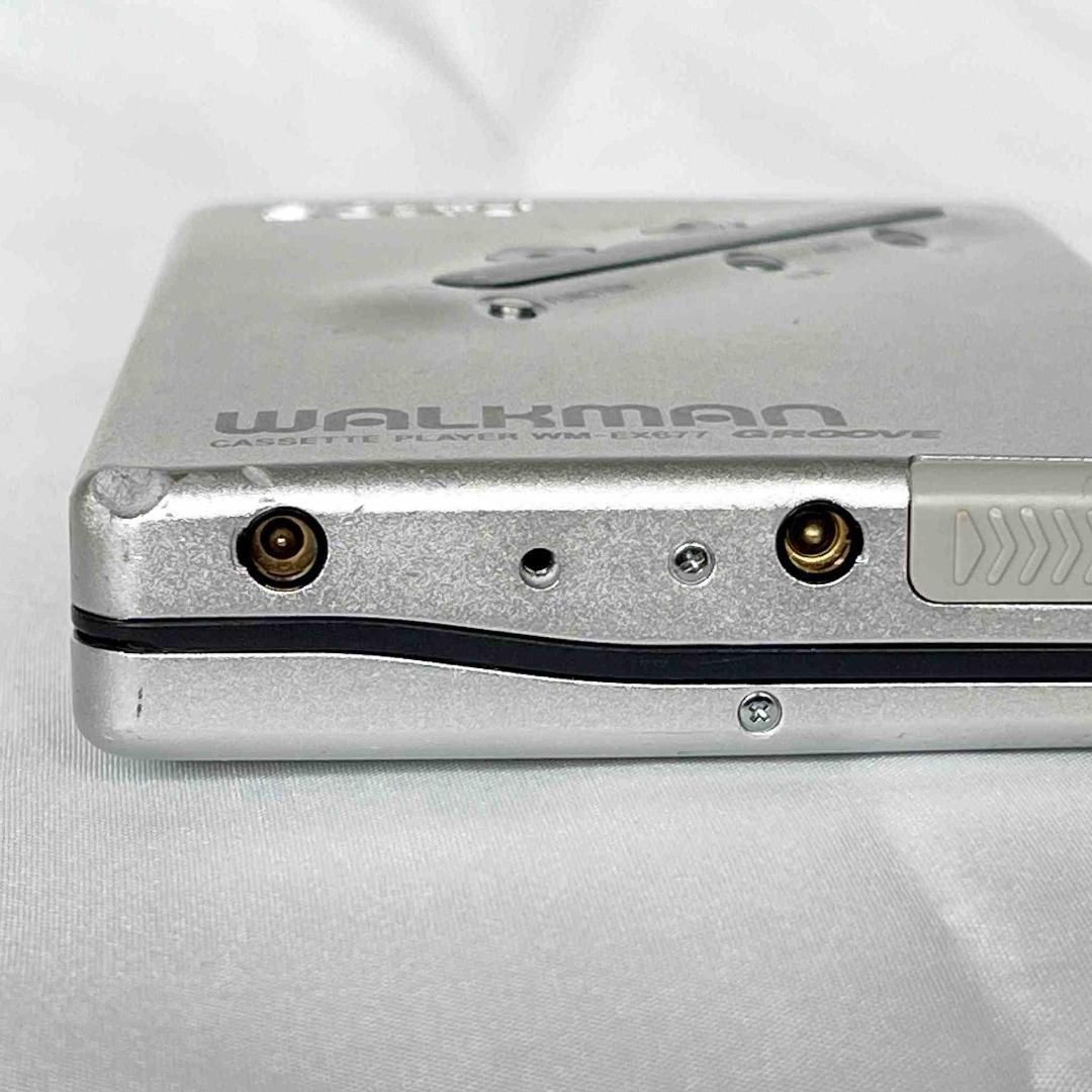 通電OK　SONY WM-EX677　シルバー　ウォークマン　ソニー　ジャンク