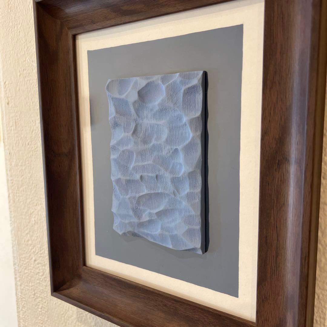 青い立体アート作品