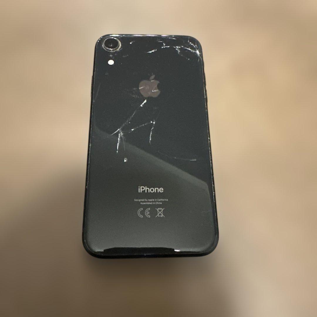 Apple iPhone XR ブラック 本体　64GB
