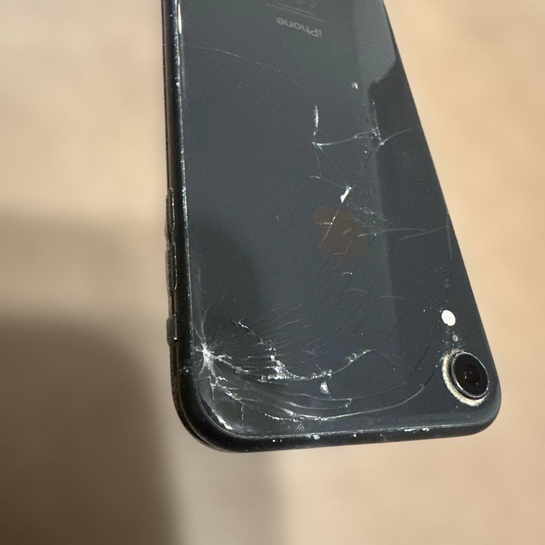 Apple iPhone XR ブラック 本体　64GB