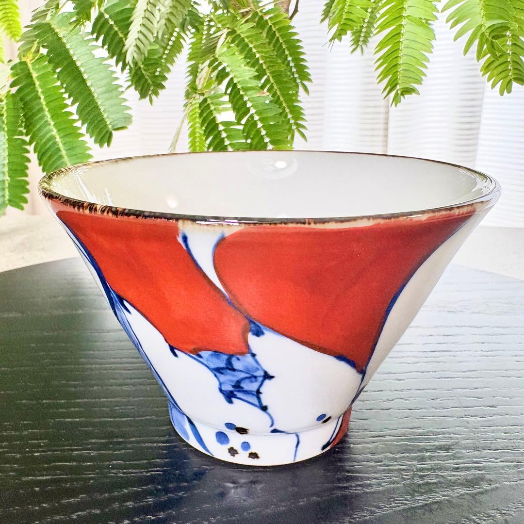 568碗　二柄　赤絵ザクロ　ボタン唐草　赤　青　飯碗　夫婦茶碗　ペア 万博　食器