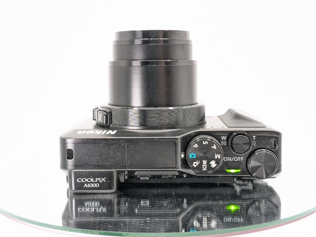 【スマホでは届かない・美品】Nikon デジカメ COOLPIX A1000