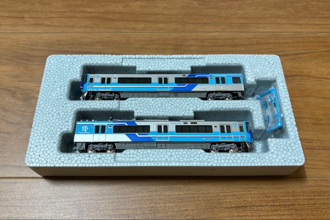 ● KATO 10-1509 IRいしかわ鉄道521系 藍系
