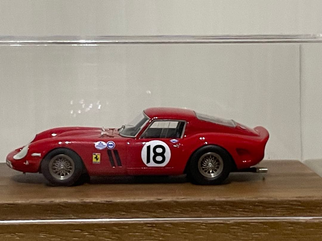 Ferrari 250 GTO ミニカー 赤 18