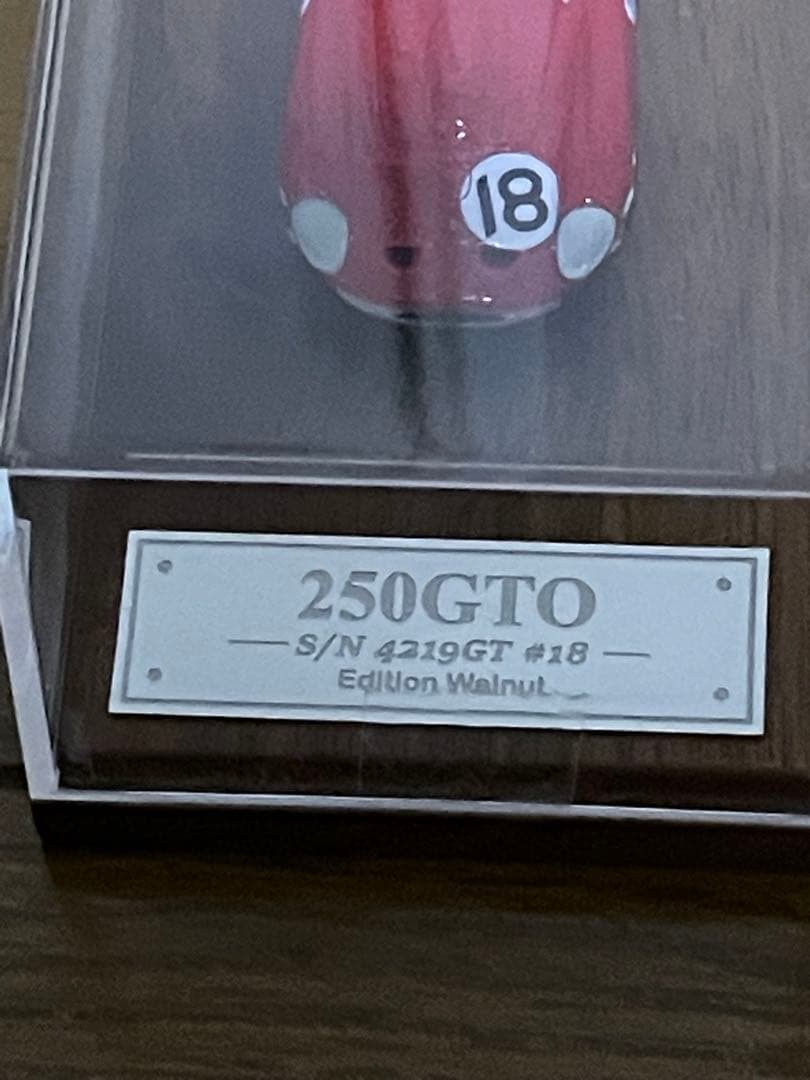 Ferrari 250 GTO ミニカー 赤 18