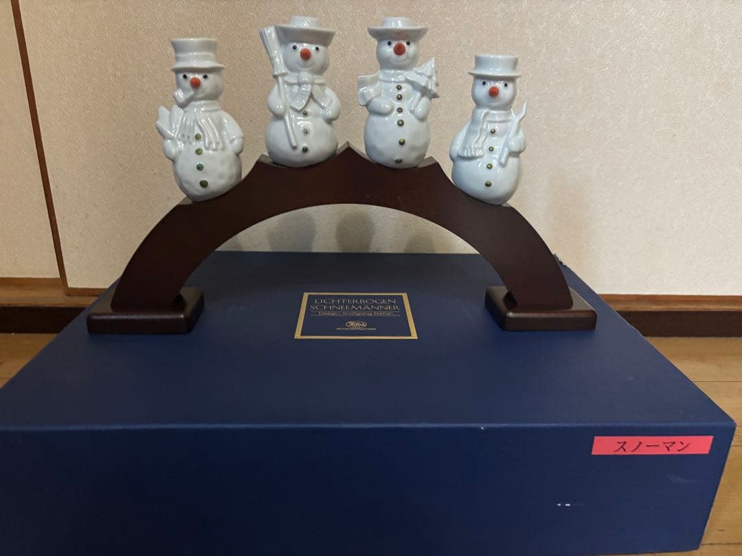 フッチェンロイター　キャンドルスタンド 陶器製　台は木製