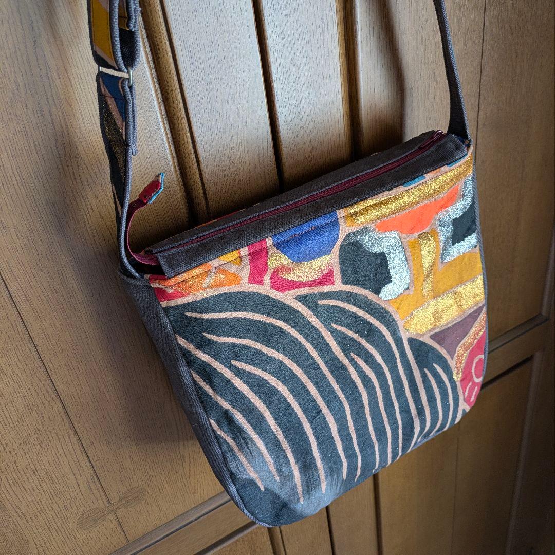 ショルダーバッグ　武者のぼり旗リメイク　柿渋染め×帆布　2026 黒いたてがみ