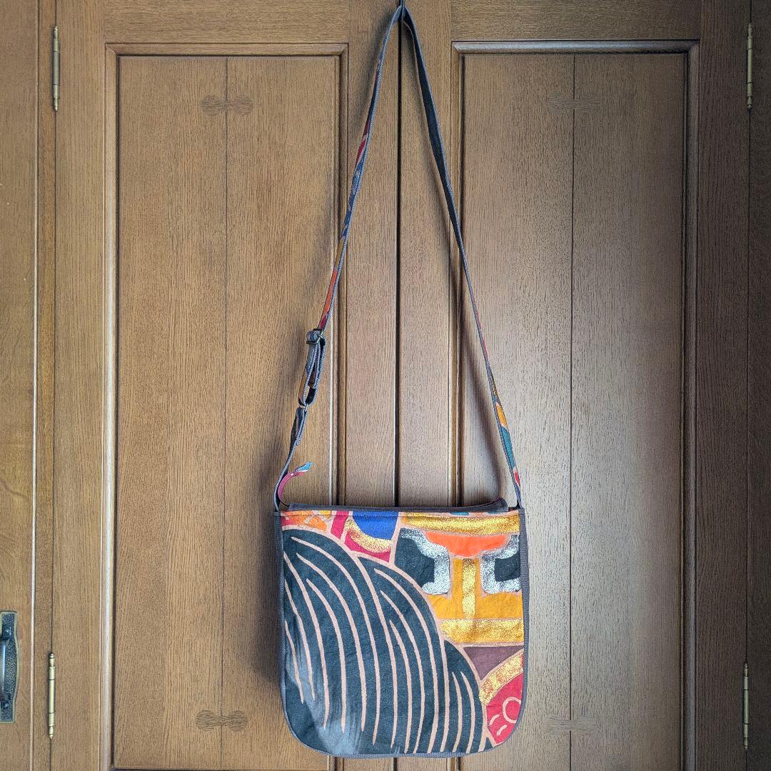 ショルダーバッグ　武者のぼり旗リメイク　柿渋染め×帆布　2026 黒いたてがみ