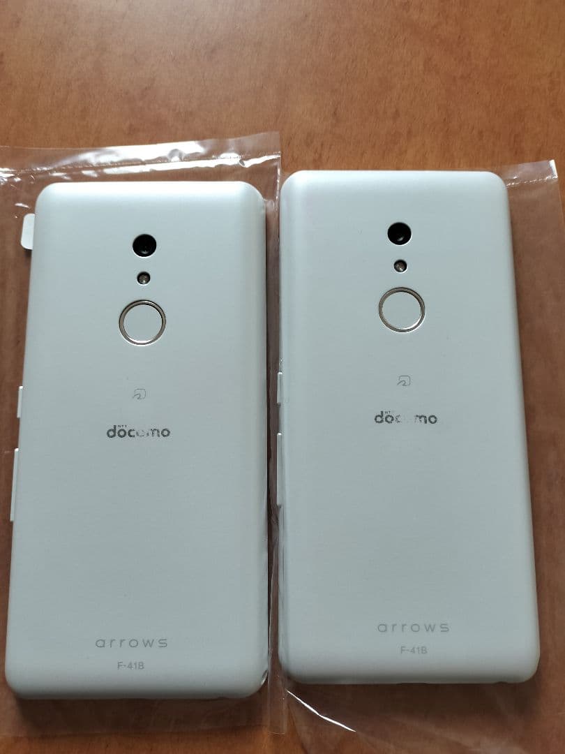 2台Arrows Be4 plus F-41B 64GB simロック解除済み