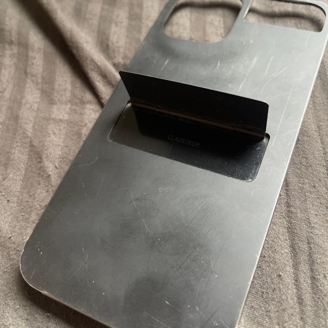 CLAUSTRUM iPhoneケース