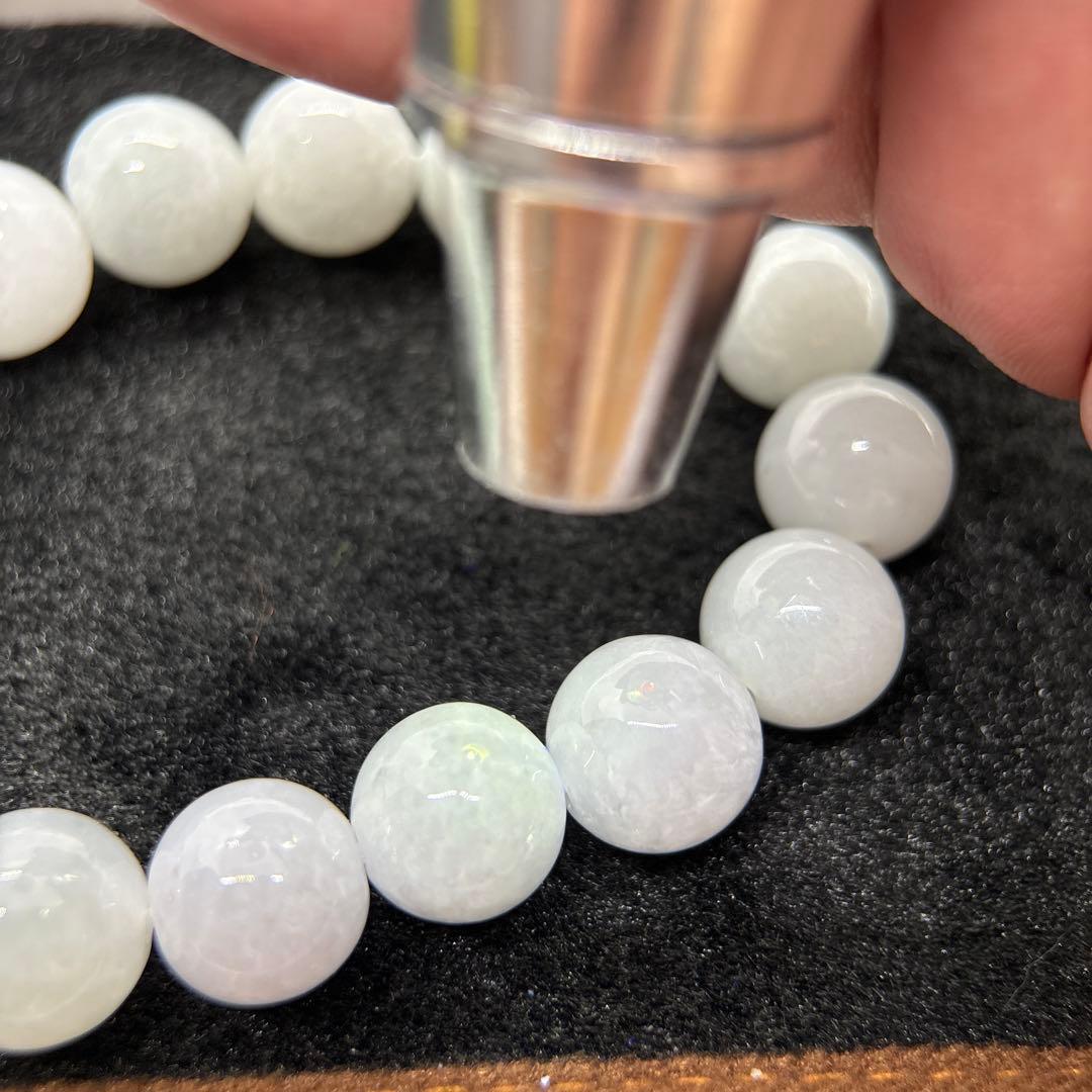 ミャンマー　本翡翠　ヒスイ　天然石　手作りブレスレット ライトグリーン ホワイト