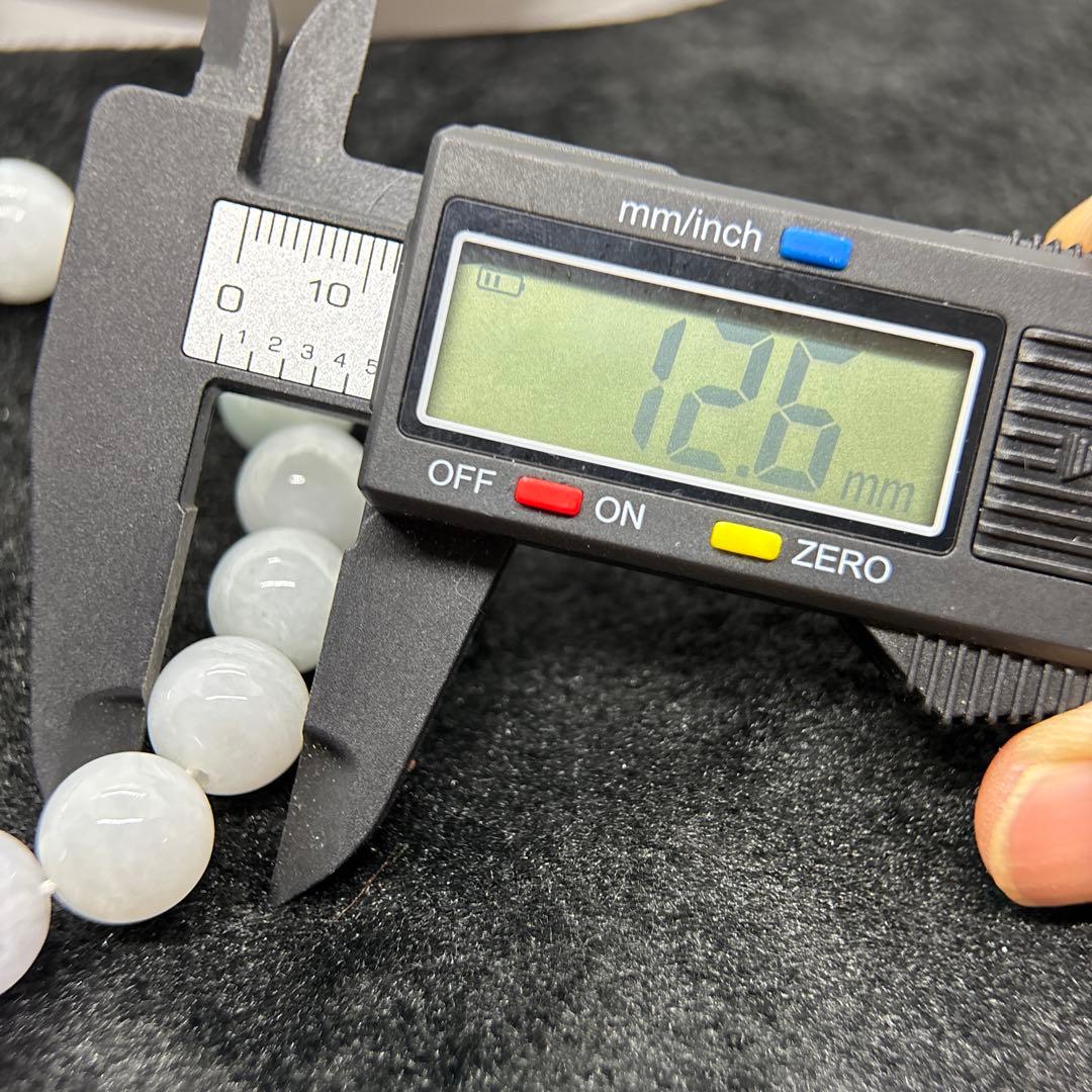 ミャンマー　本翡翠　ヒスイ　天然石　手作りブレスレット ライトグリーン ホワイト