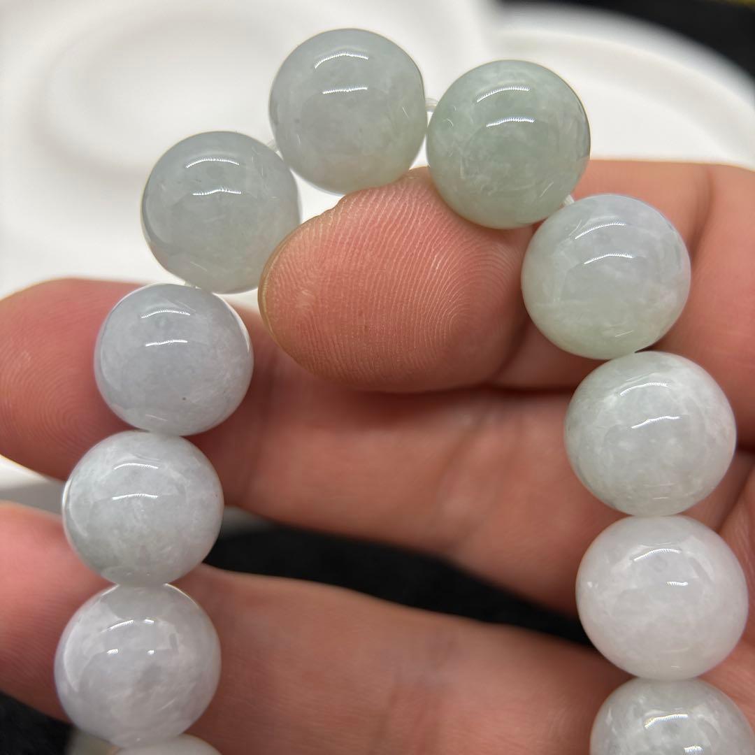 ミャンマー　本翡翠　ヒスイ　天然石　手作りブレスレット ライトグリーン ホワイト