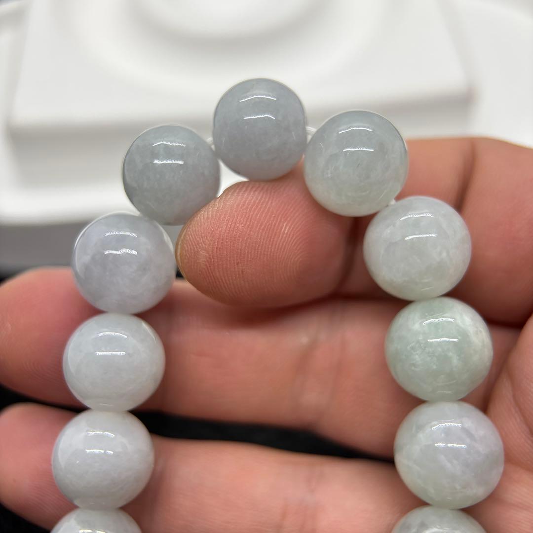 ミャンマー　本翡翠　ヒスイ　天然石　手作りブレスレット ライトグリーン ホワイト