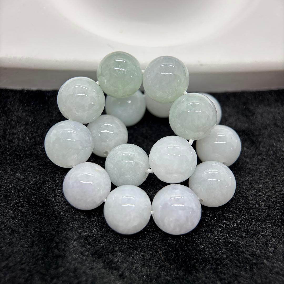 ミャンマー　本翡翠　ヒスイ　天然石　手作りブレスレット ライトグリーン ホワイト