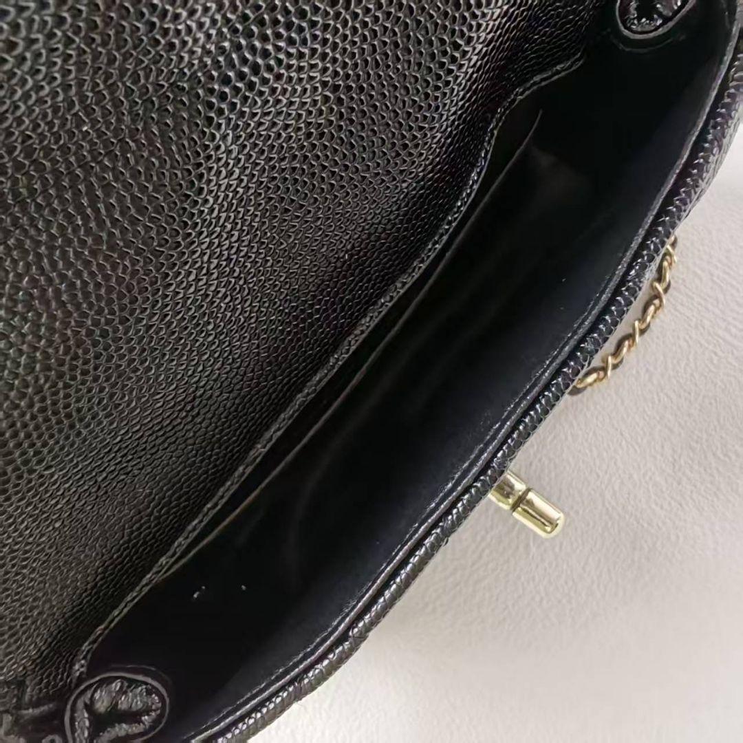 CHANELMAKEUPノベルティ 非売品 ハンドルゴールド キルティングバッグ