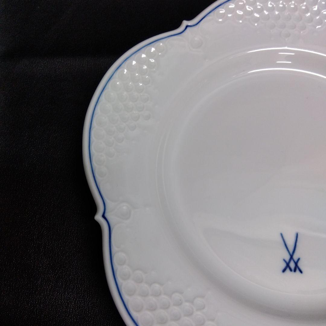 マイセン　2000年イヤープレート　ホワイトレリーフ　中古品