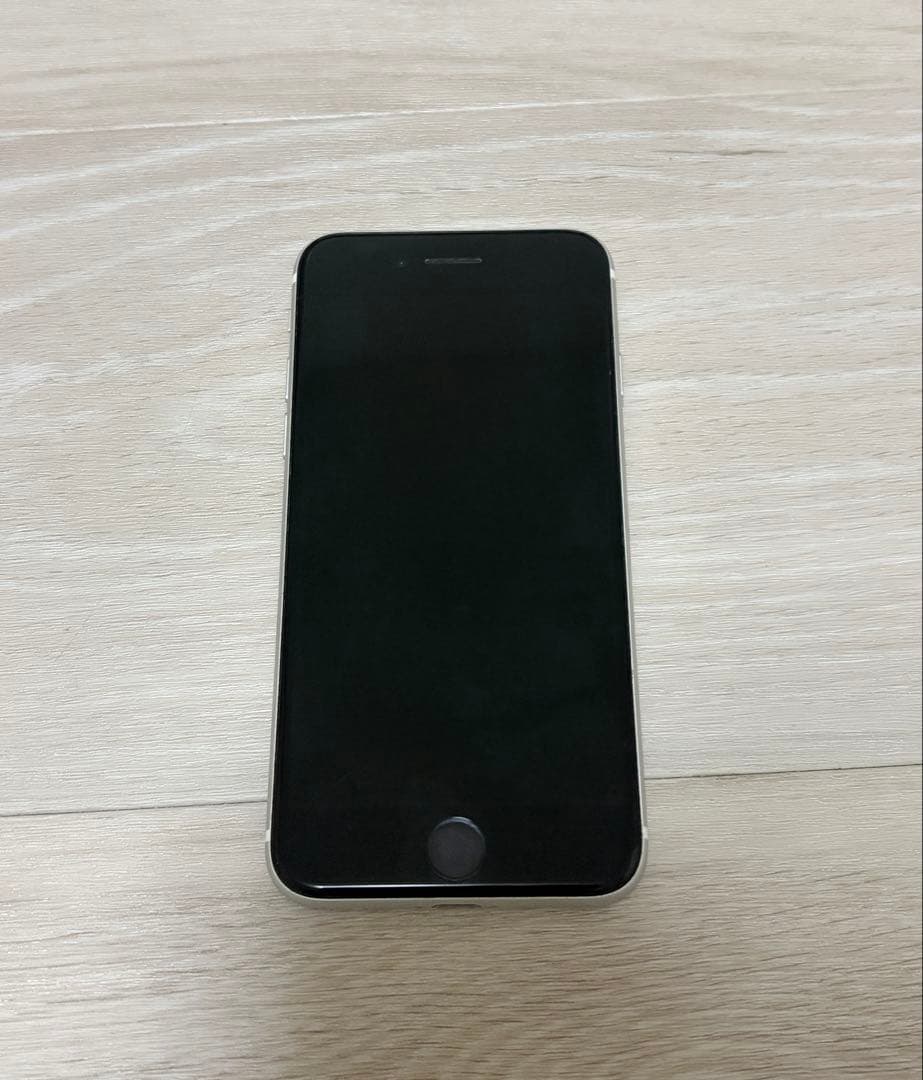Apple iPhone SE（第二世代）ホワイト 128GB 本体