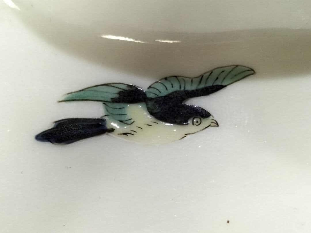 古伊万里　柿右衛門手　変形鉢　垣根に菊と鳥　時代物　骨董　縁欠け治し有り