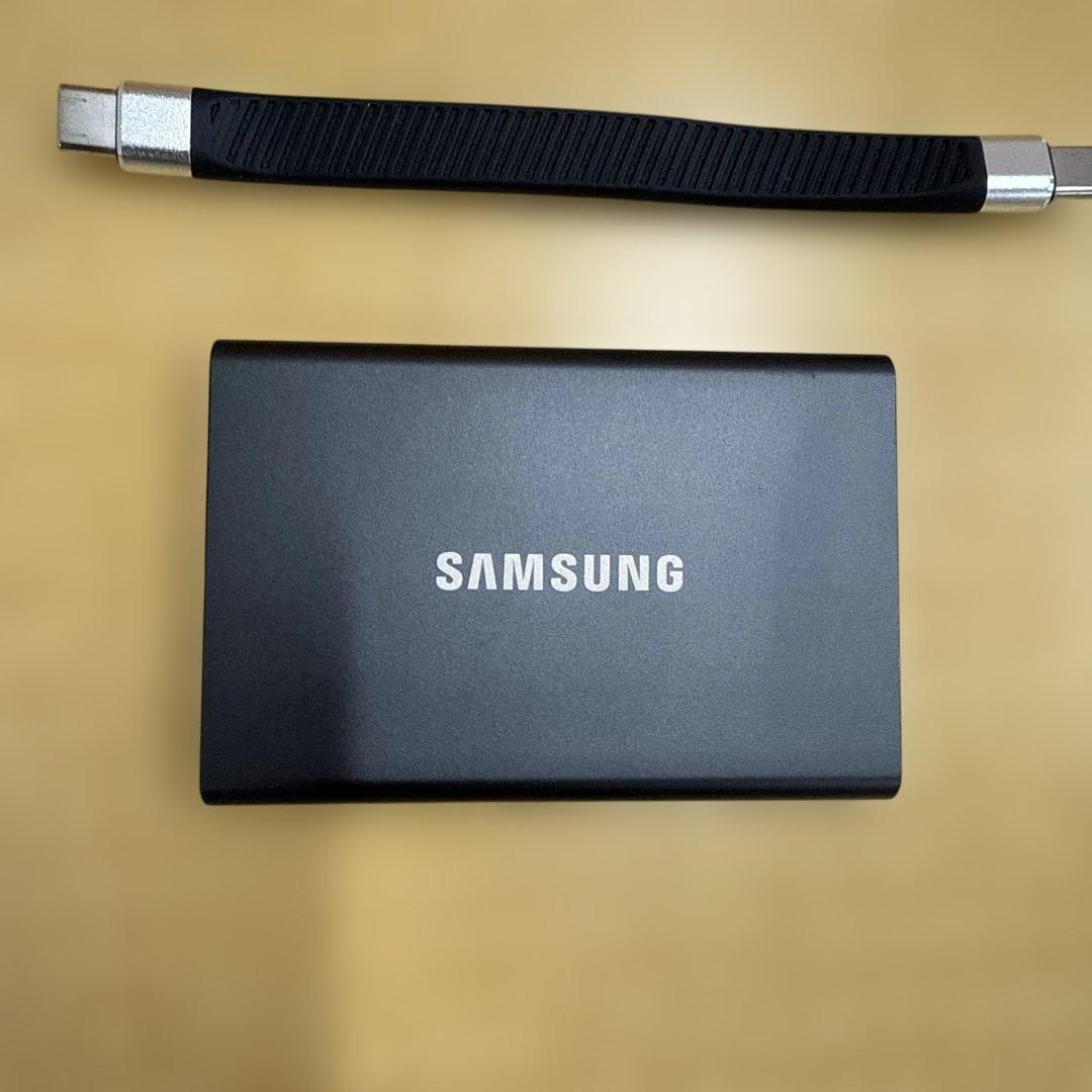 サムソン　Samsung SSD T7 1TB 外付けSSD
