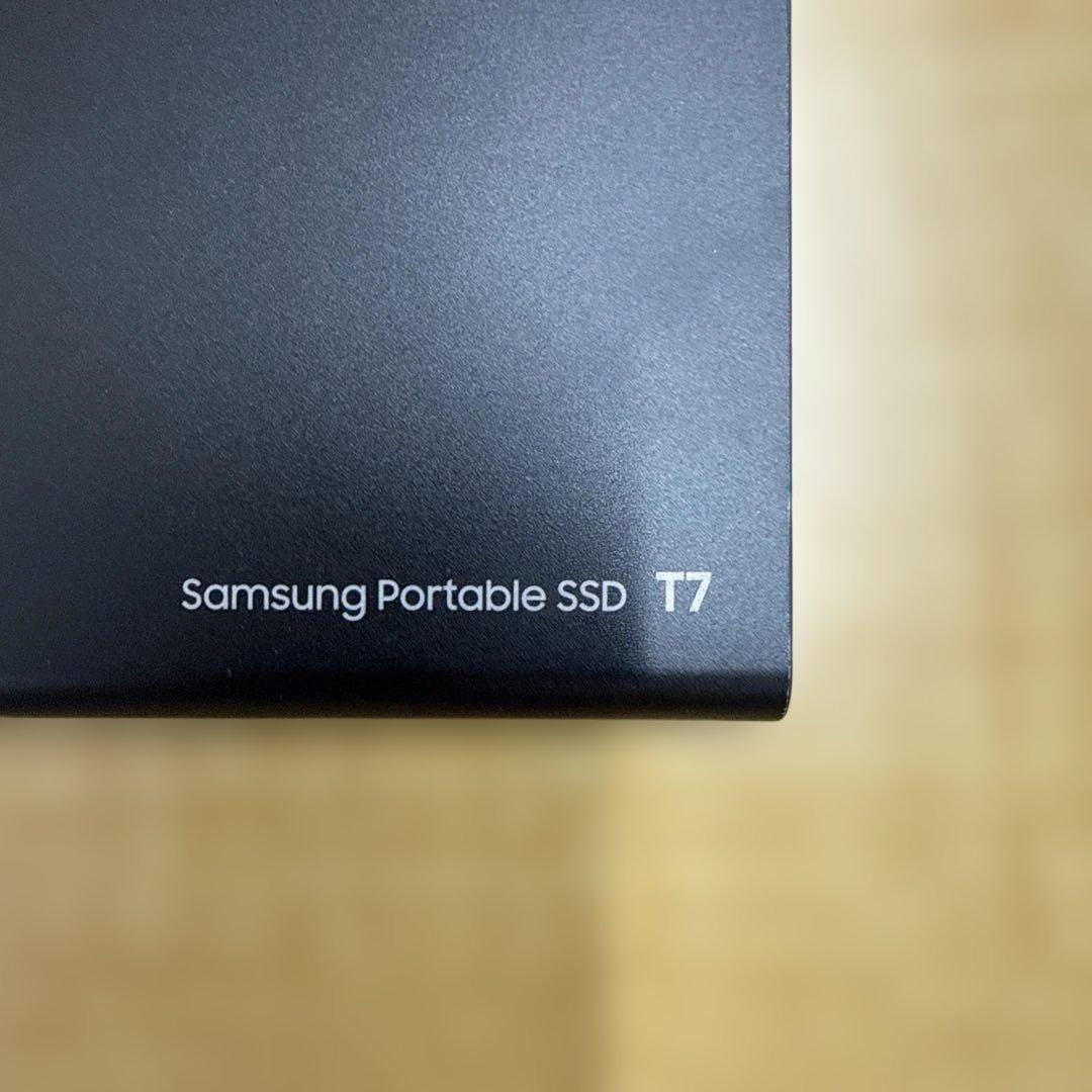 サムソン　Samsung SSD T7 1TB 外付けSSD