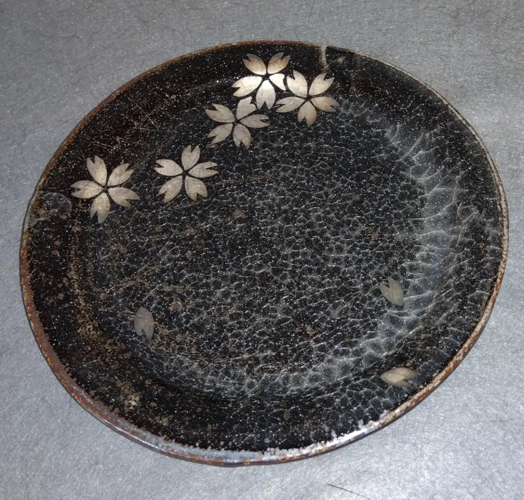 美濃焼の名工 三浦繁久作品　鼠志野桜紋様の向付け中鉢と中皿と大皿 の三種類