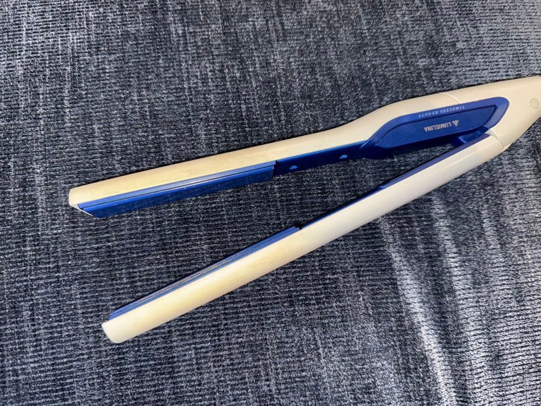 ヘアビューロン　ストレート　3DPLUS　リュミエリーナ　ヘアアイロン