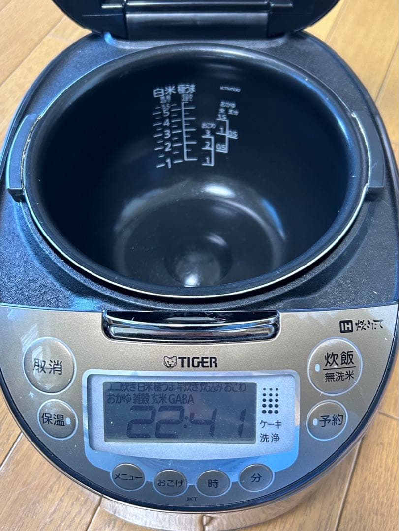 タイガー 2021年製 IH炊飯ジャー 炊飯器 5.5合炊き JKT-P100