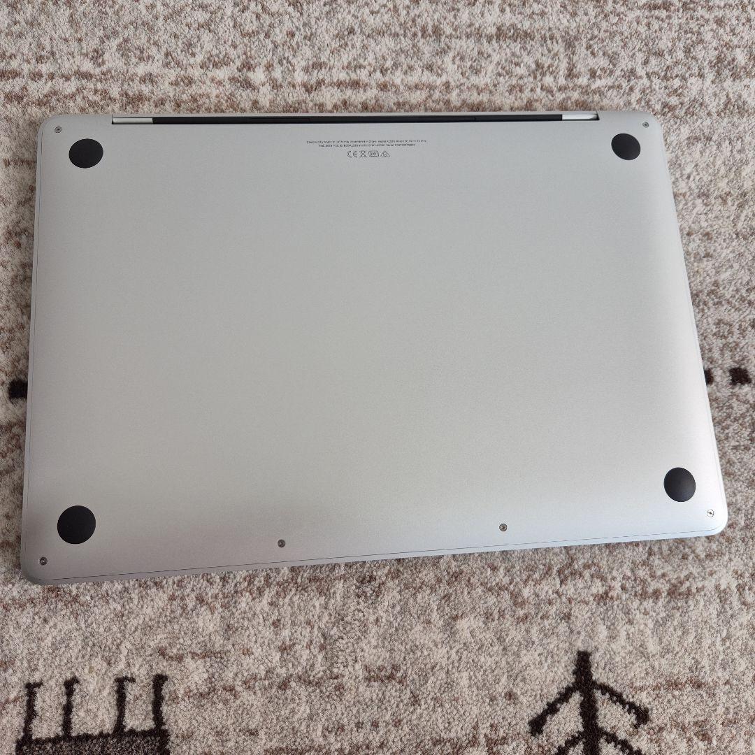 Apple 2020 MacBook Pro　13インチ8GB RAM512GB