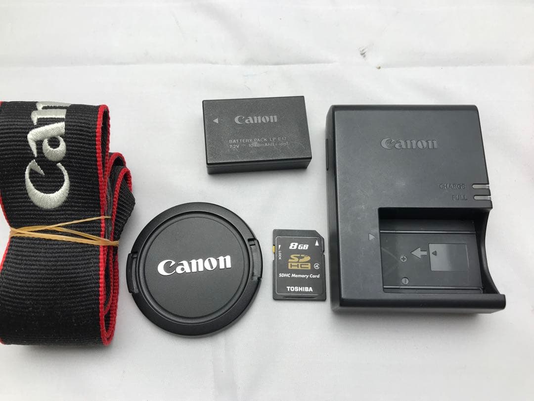 Canon EOS 8000Dダブルズームレンズセット♪