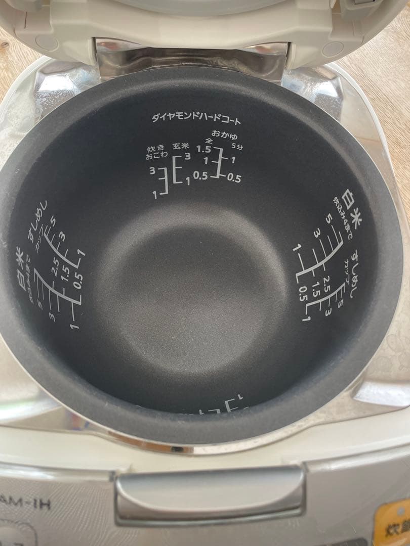 パナソニック スチームIHジャー炊飯器 SR-SY106J 2017年製