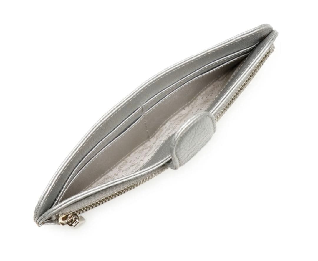 IBIZA イビザ　やぎ革 マルチケース　長財布