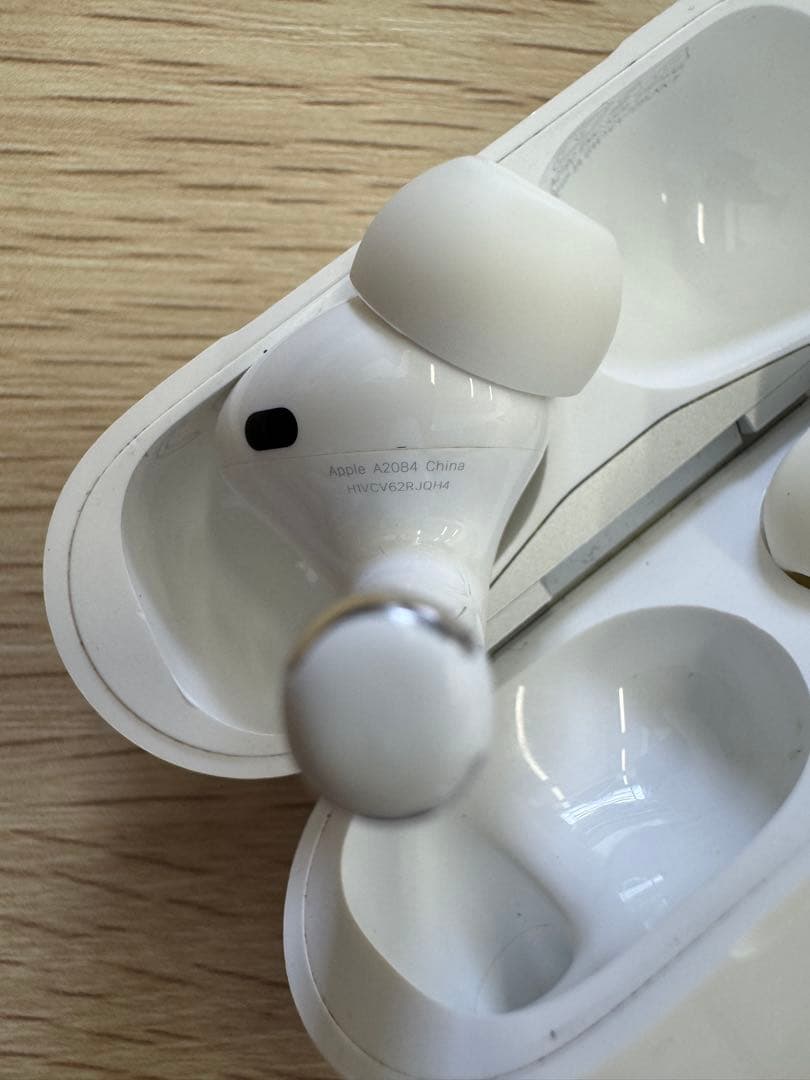 Apple AirPods Pro 本体（第1世代）