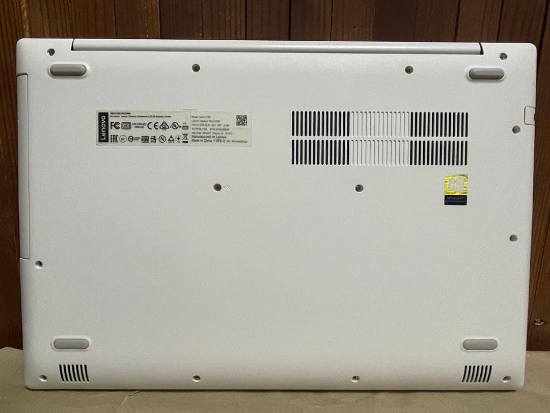 の*ん様 【完動品】美品Lenovo ideapad300-15IKB + 箱