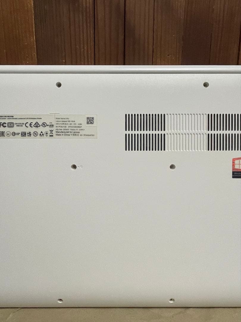 の*ん様 【完動品】美品Lenovo ideapad300-15IKB + 箱