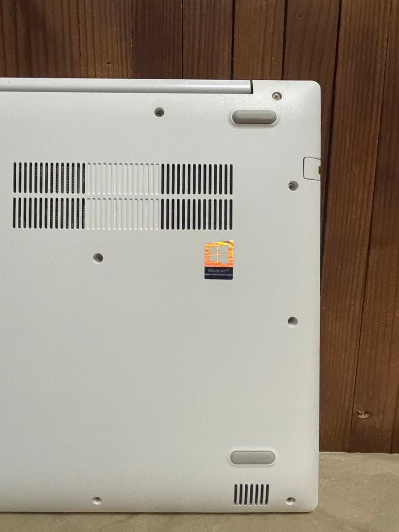 の*ん様 【完動品】美品Lenovo ideapad300-15IKB + 箱