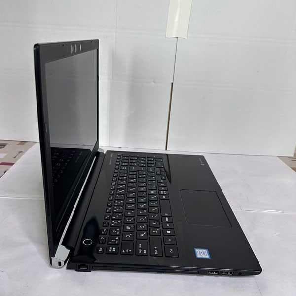 東芝 i7 8世帯　ノートパソコン SSD 512GB office2021