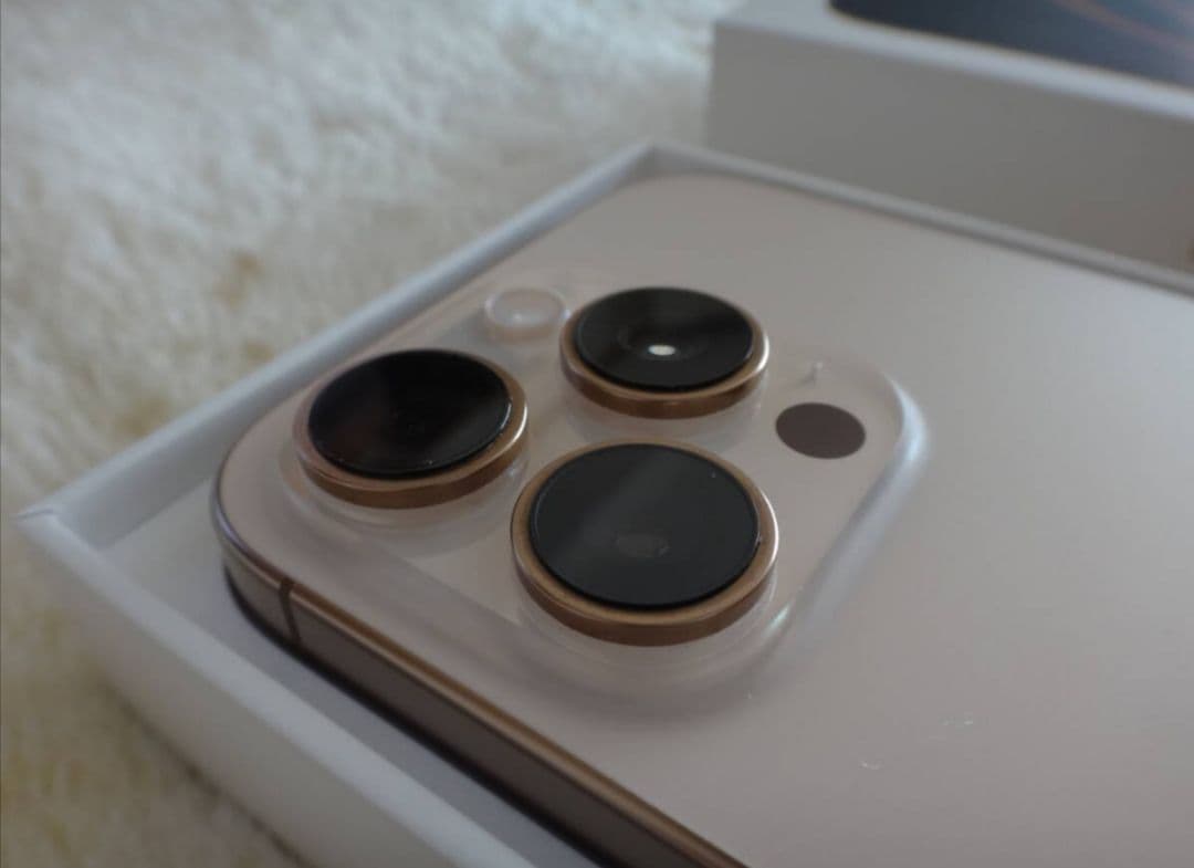 【中古美品】iPhone 16 Pro 128GB 96% デザートチタニウム