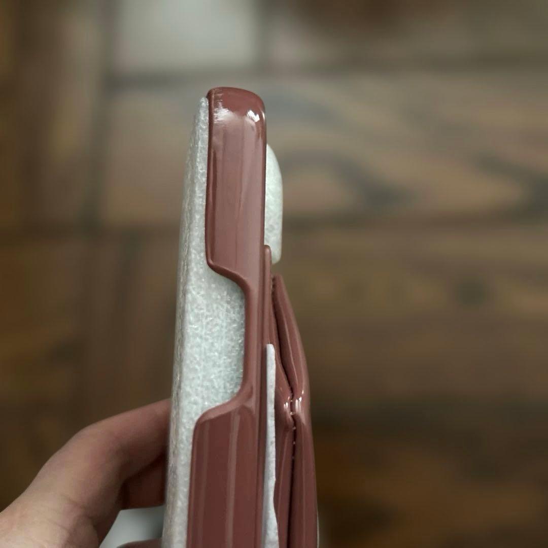 ajew エナメル　ピンク ジッパー付きiPhoneケース