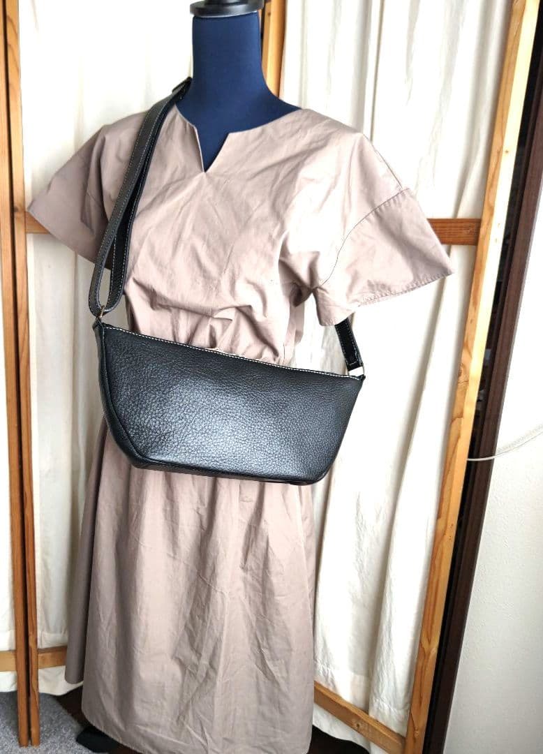 牛革ボディーバック①