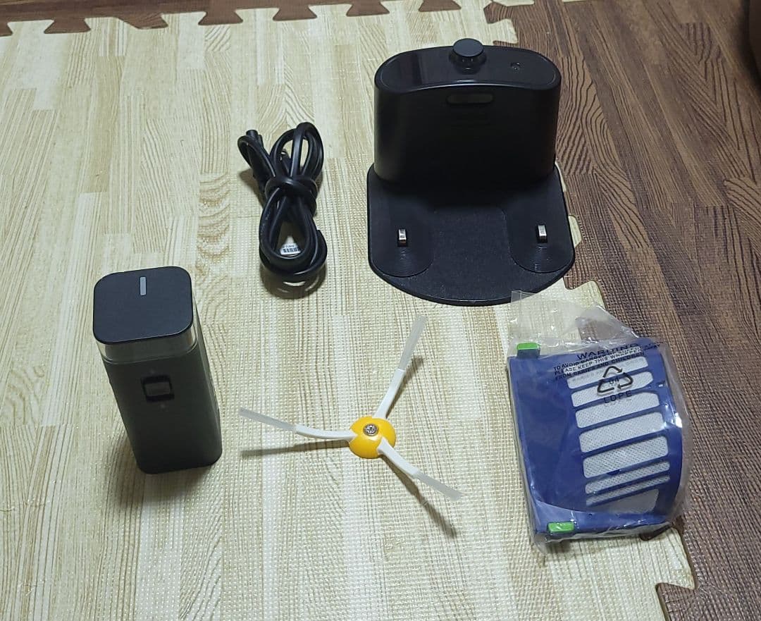 ロボットRoomba 693掃除機 ブラック 充電ドック付き