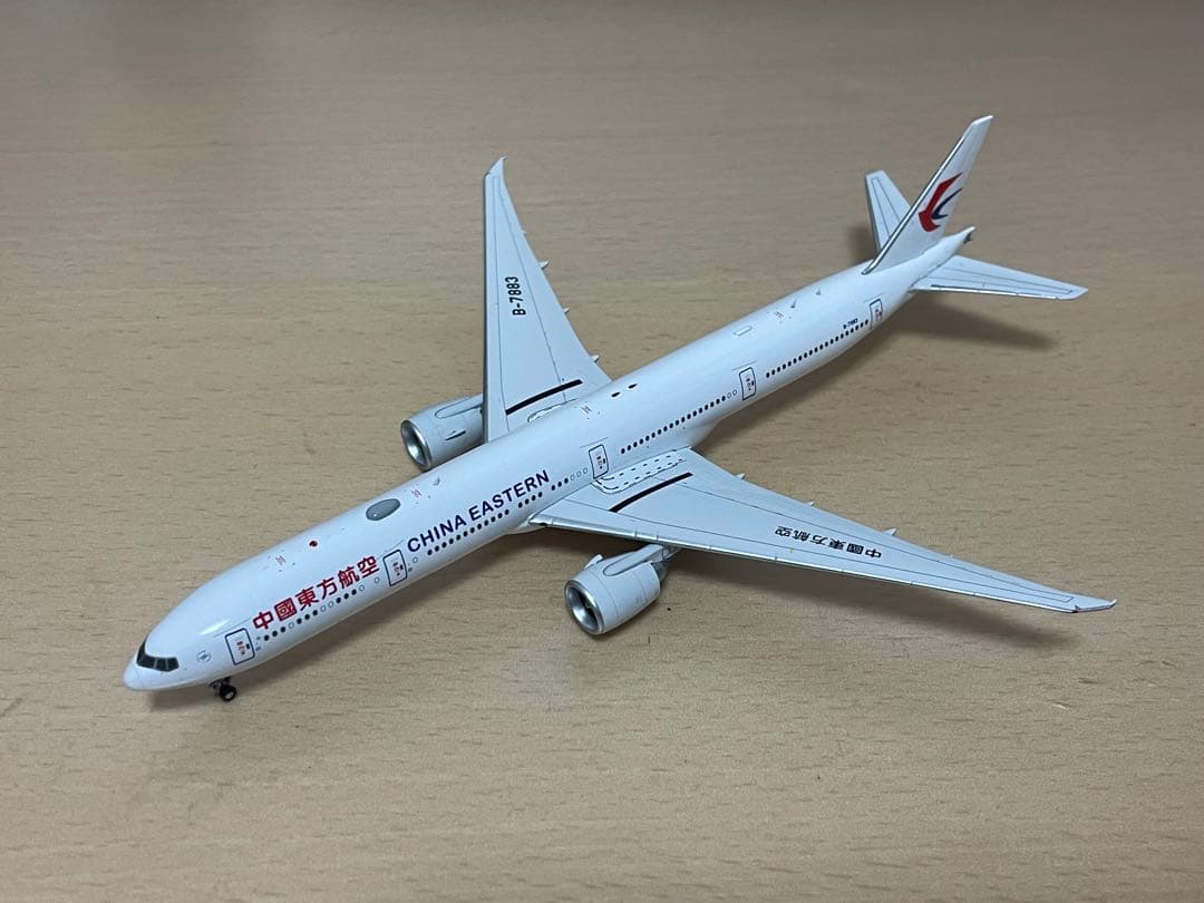 Aviation400 中国東方航空 B777-300ER 1/400