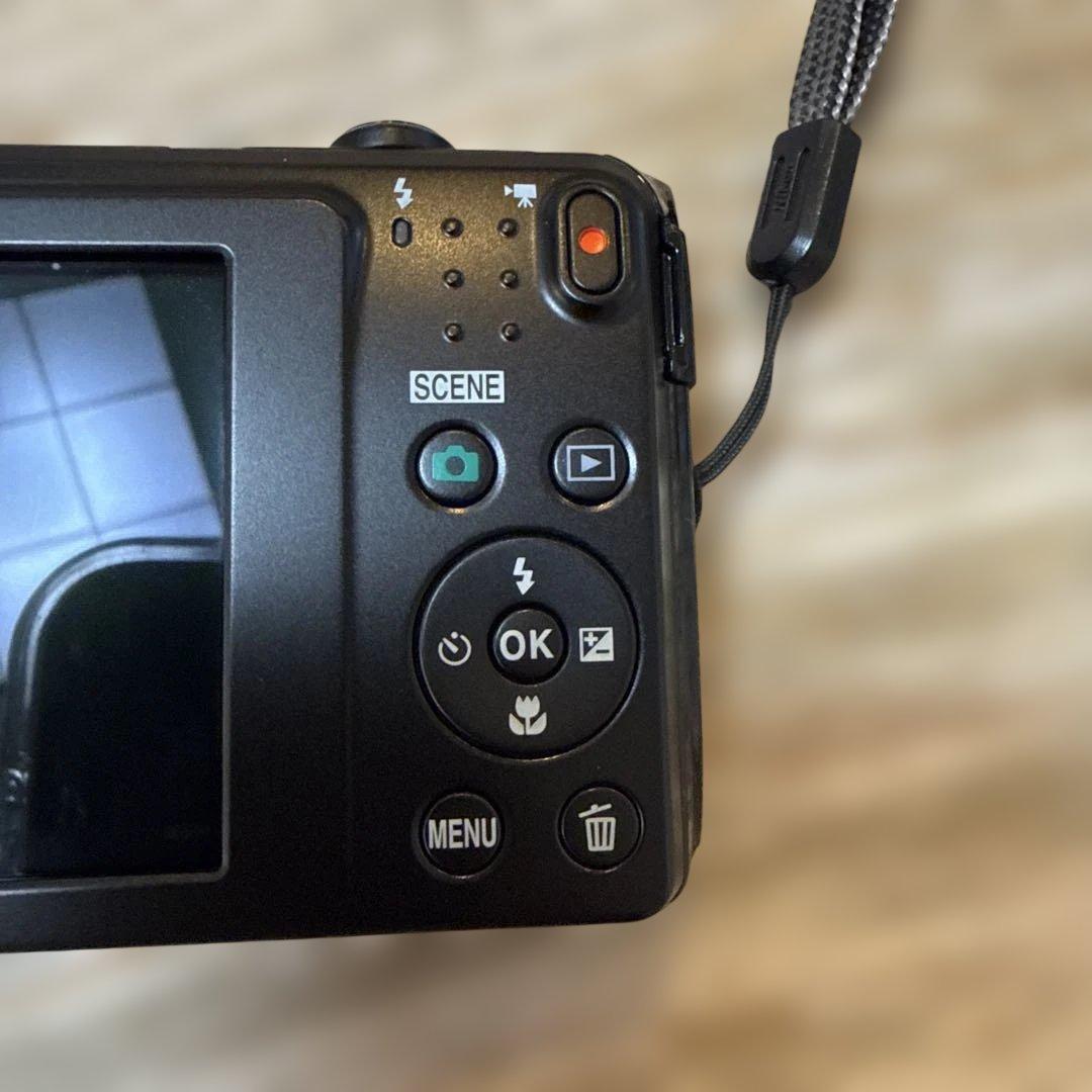 Nikon COOLPIX S3700 コンパクトデジタルカメラ