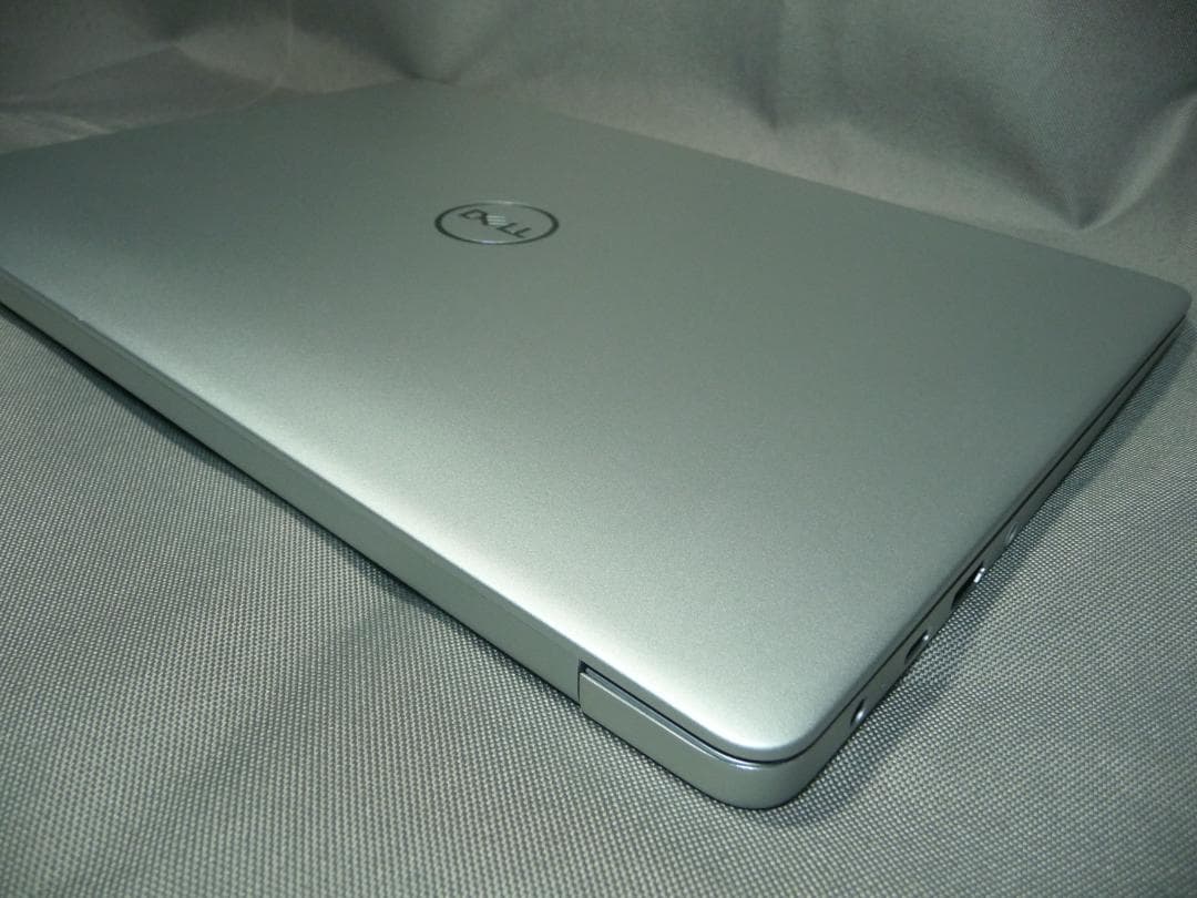 DELL　Inspiron P87G001