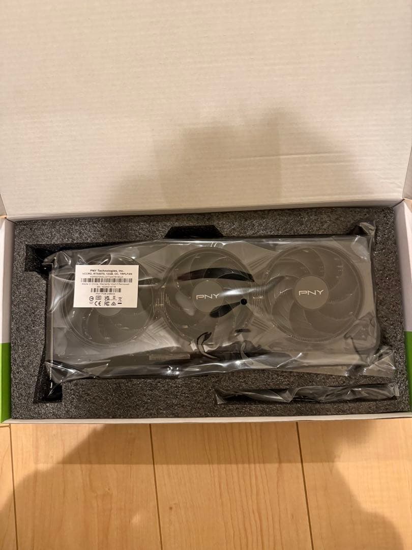 グラフィックボード・グラボ・ビデオカード PNY GeForce RTX 5070 12GB Overclocked