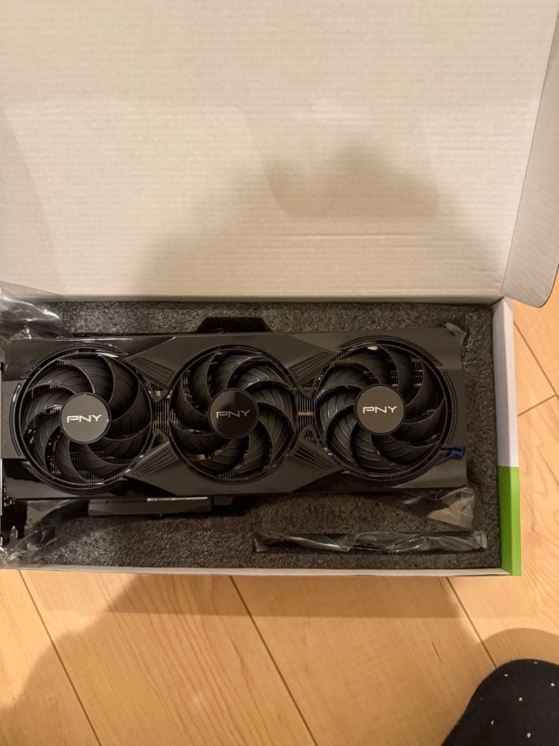 グラフィックボード・グラボ・ビデオカード PNY GeForce RTX 5070 12GB Overclocked